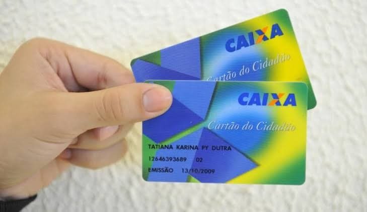 Como saber se tem direito ao PIS