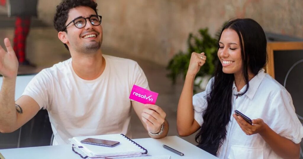 Resolvvi: site com "advogado online" que avalia seu caso em 1 min” 1 Advogado online