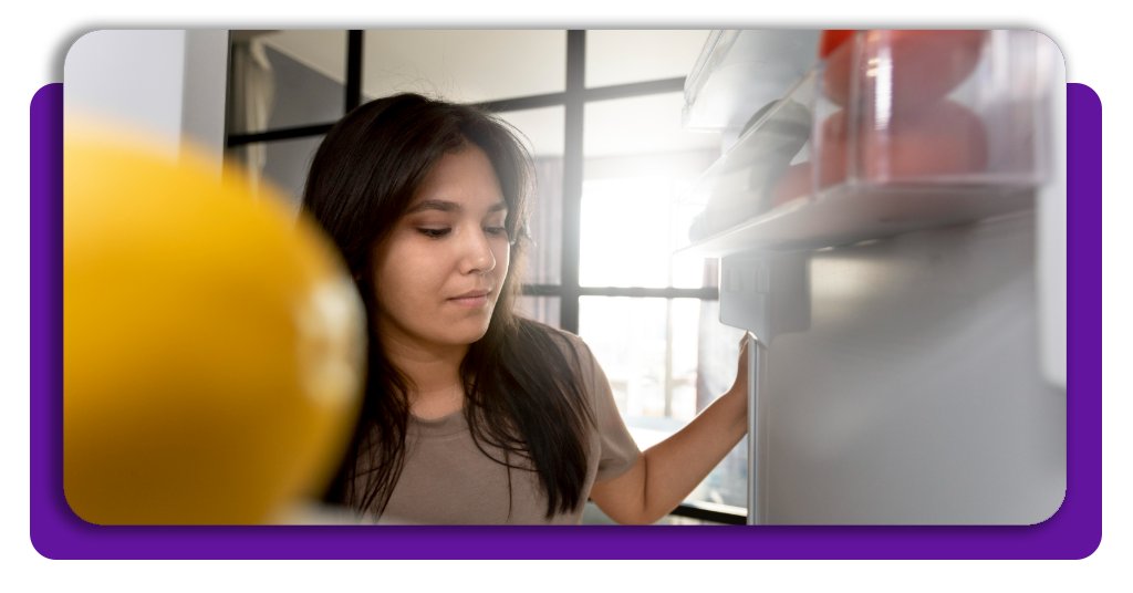 Descubra o consumo de energia da geladeira com uma simulação online rápida pelo simulador da Enel e veja quanto ela pode pesar na sua conta de luz mensal.